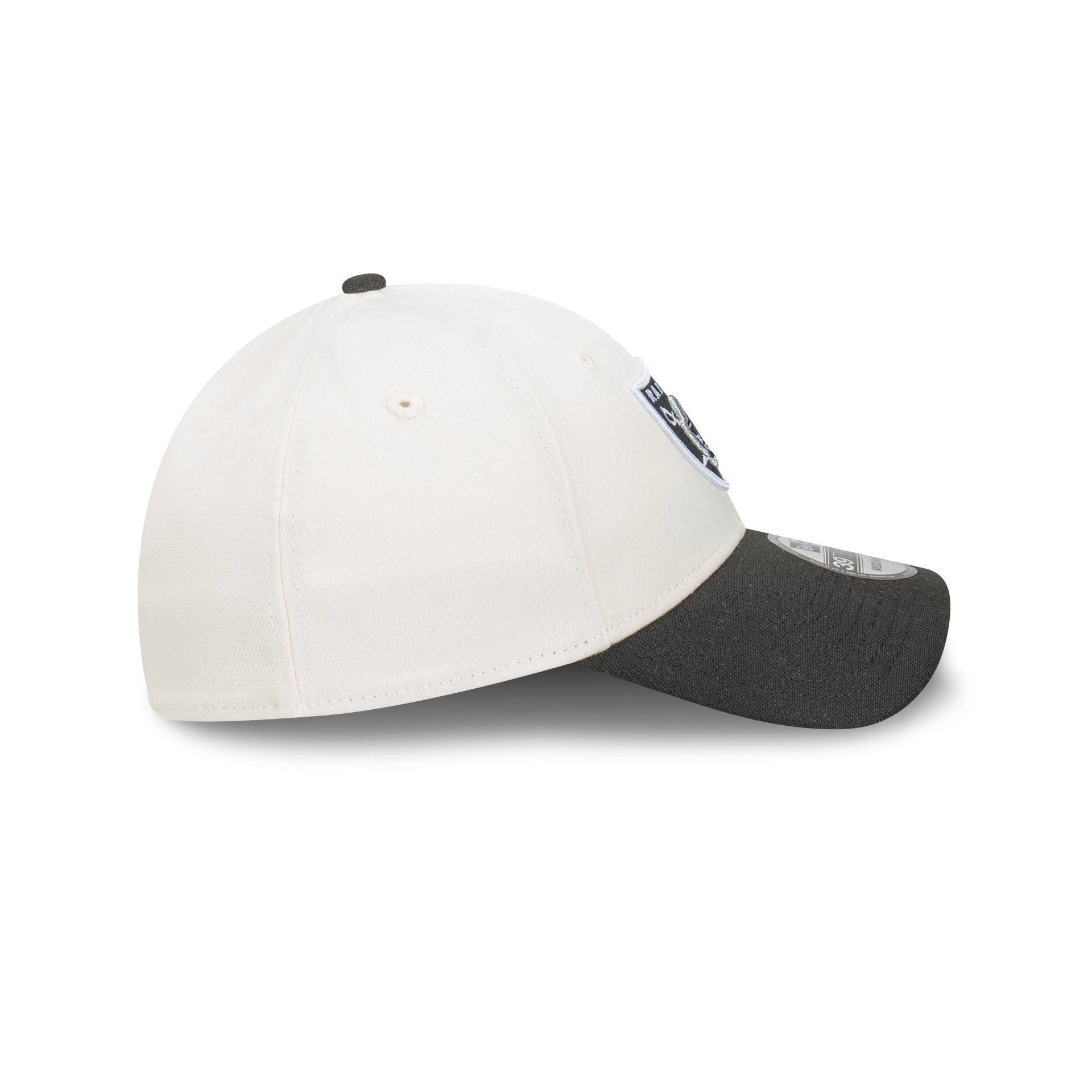 Las Vegas Raiders Chrome Two-Tone 39THIRTY Fitted