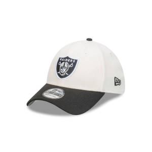 Las Vegas Raiders Chrome Two-Tone 39THIRTY Fitted