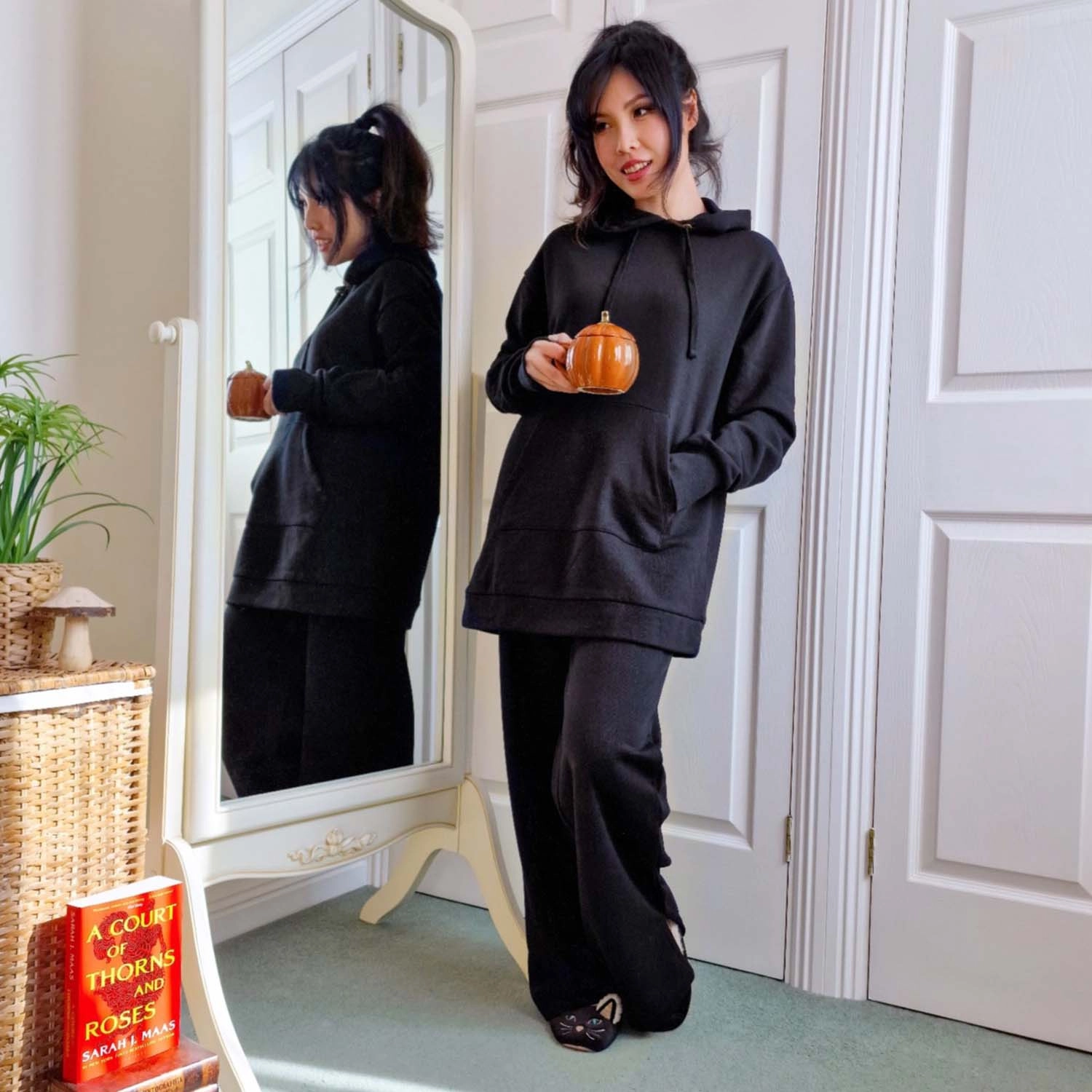 Organic Cotton ACOTAR Hoodie - 7 Courts