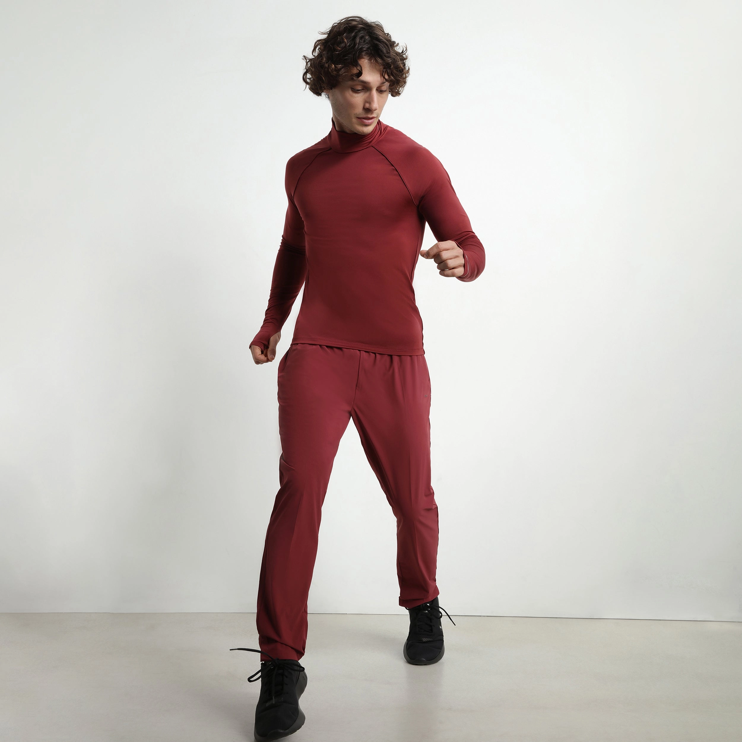 Pantalon de sport chino pour homme en jersey stretch Bordeaux Dim Move