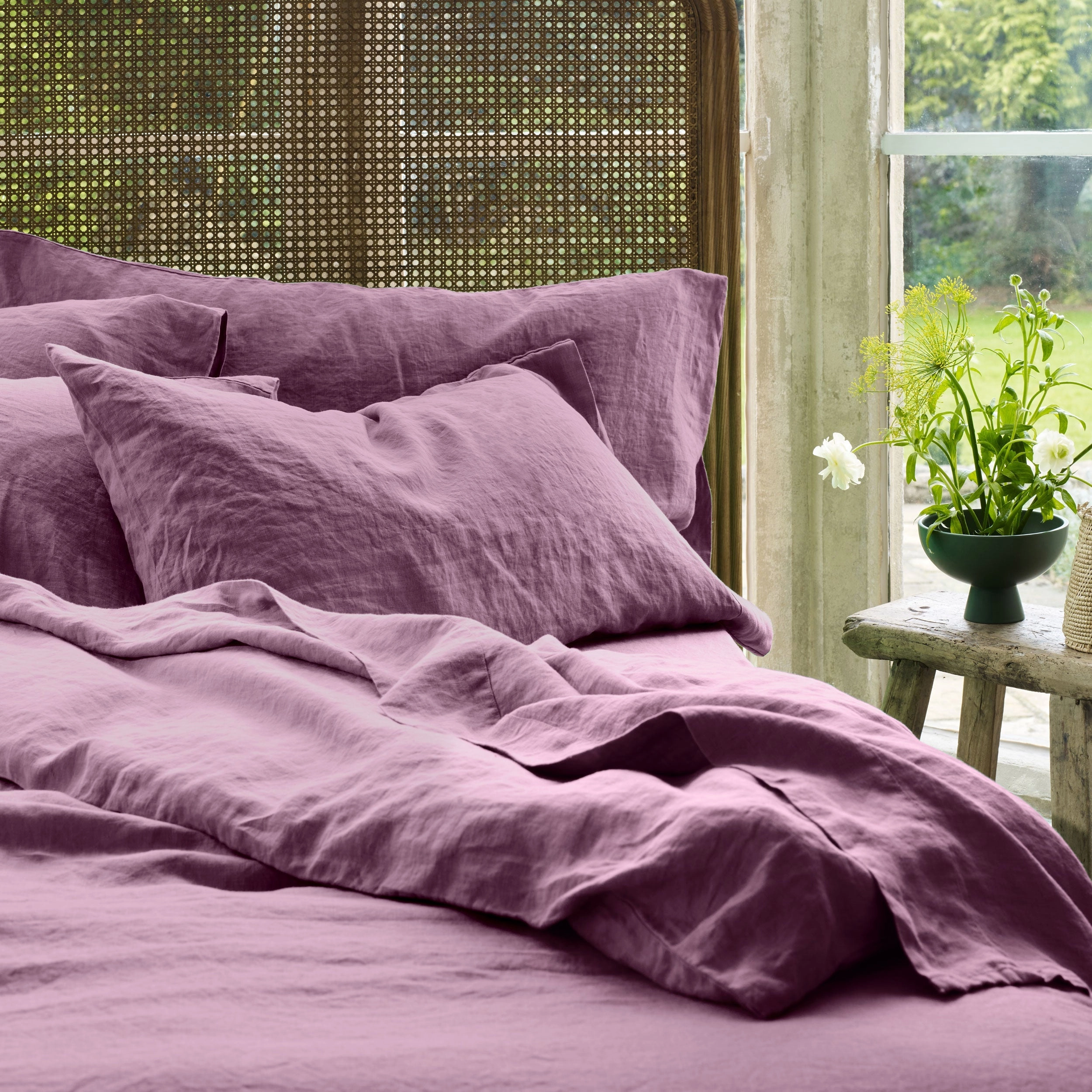 Raspberry 100% Linen Pillowcases (Pair)