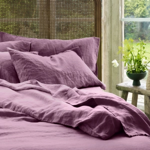 Raspberry 100% Linen Pillowcases (Pair)