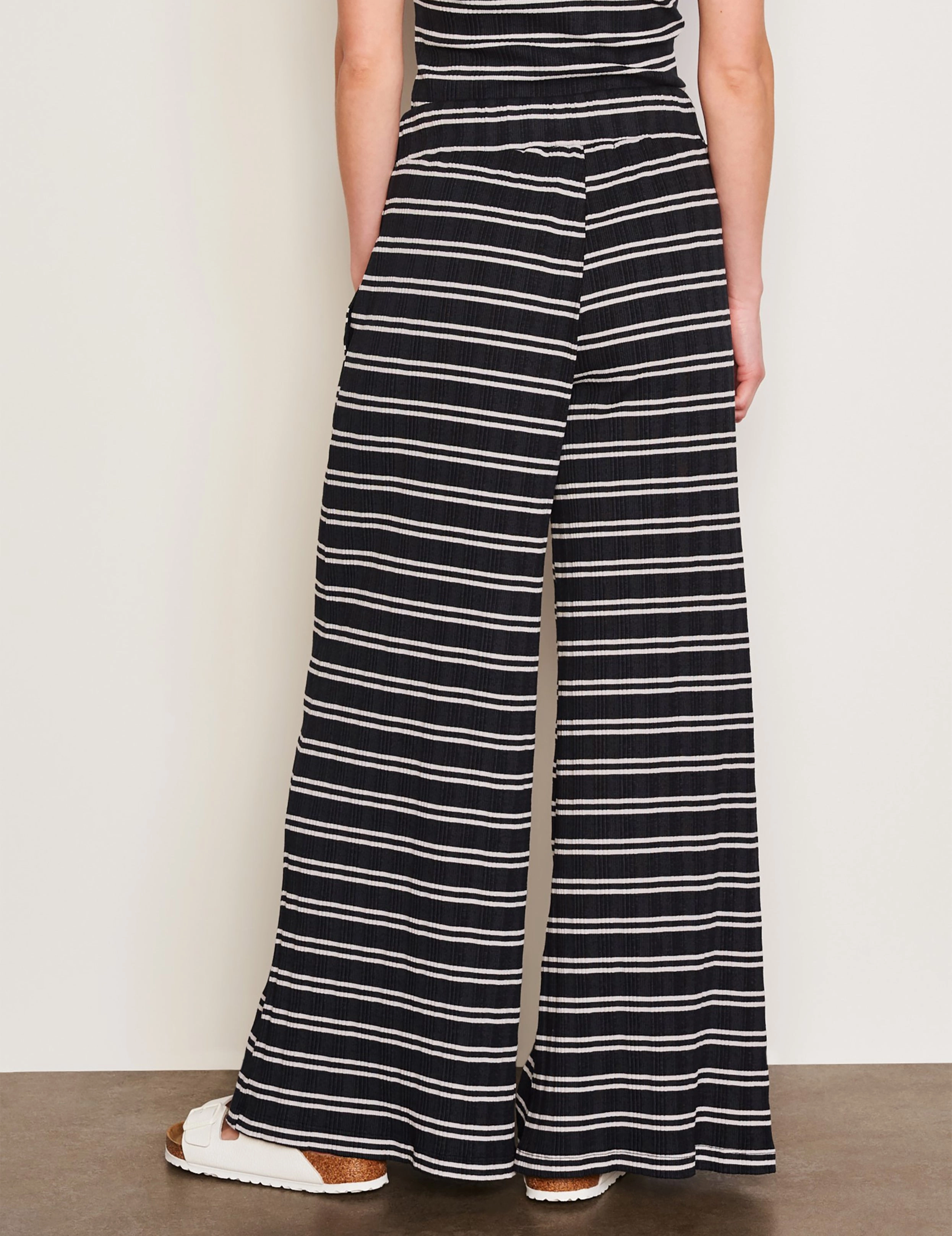 Sundry Variegated Rib Stripe High Crew Tank & Variegated Rib Stripe Wide Leg Pant Set in Deep Navy