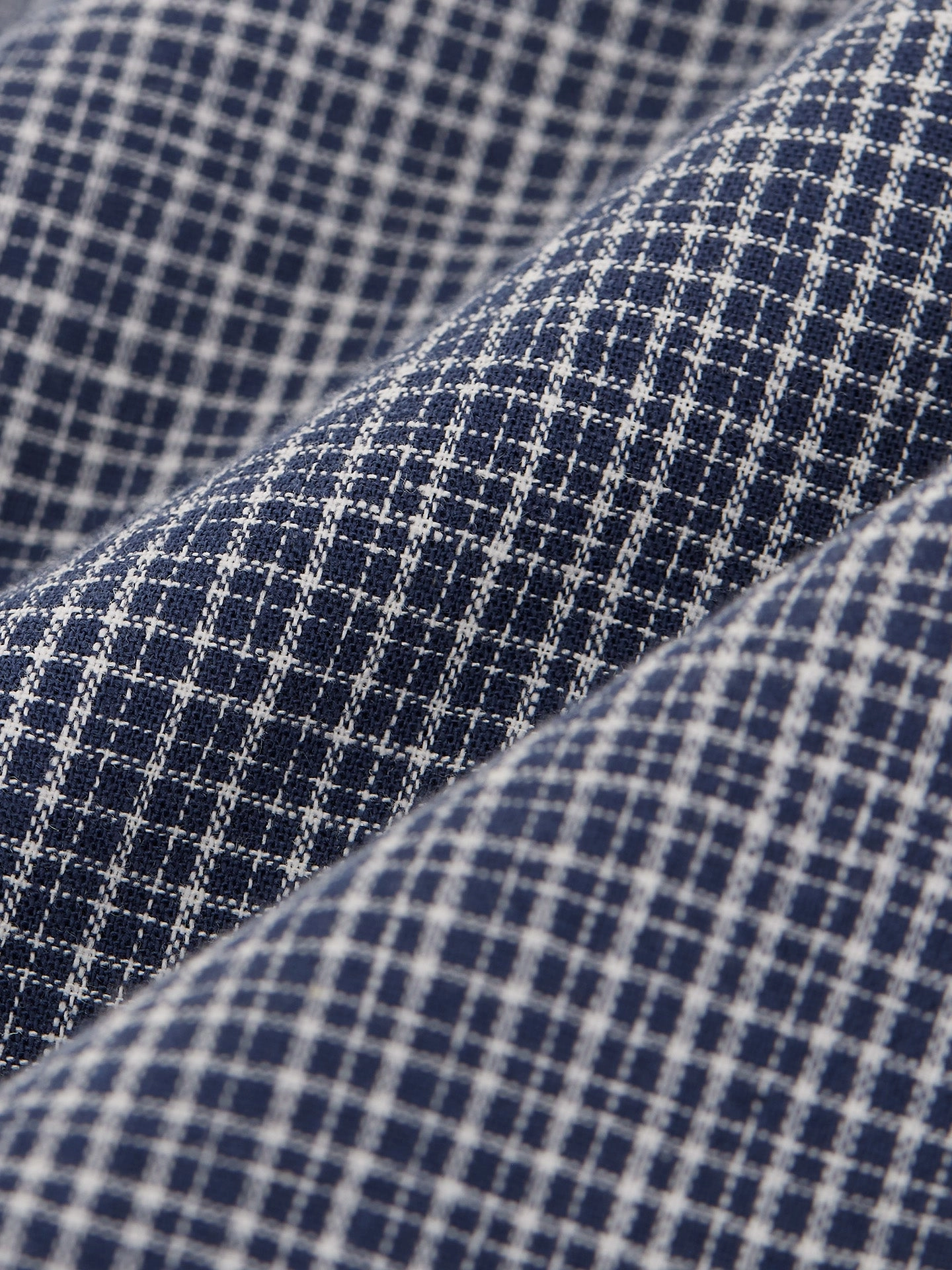 The Short Sleeve Hemp Shirt in Navy